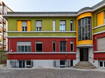 particolare palazzina anni 30 particolare palazzina anni 30